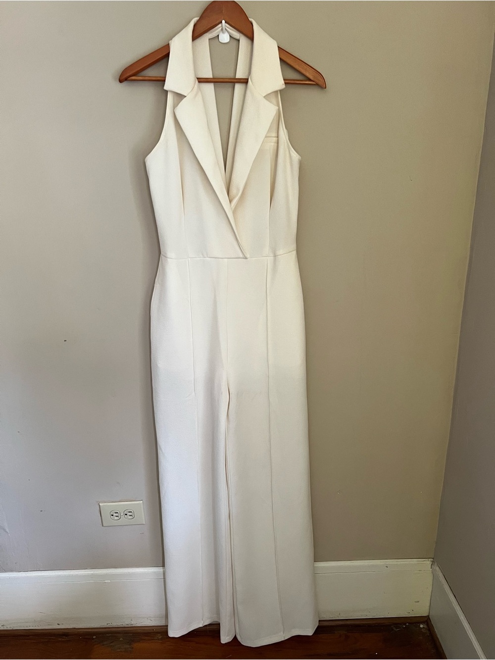 VINTAGE ABS Allen Schwartz Cream Sleeveless Notch-Collar Wide-Leg Jumpsuit